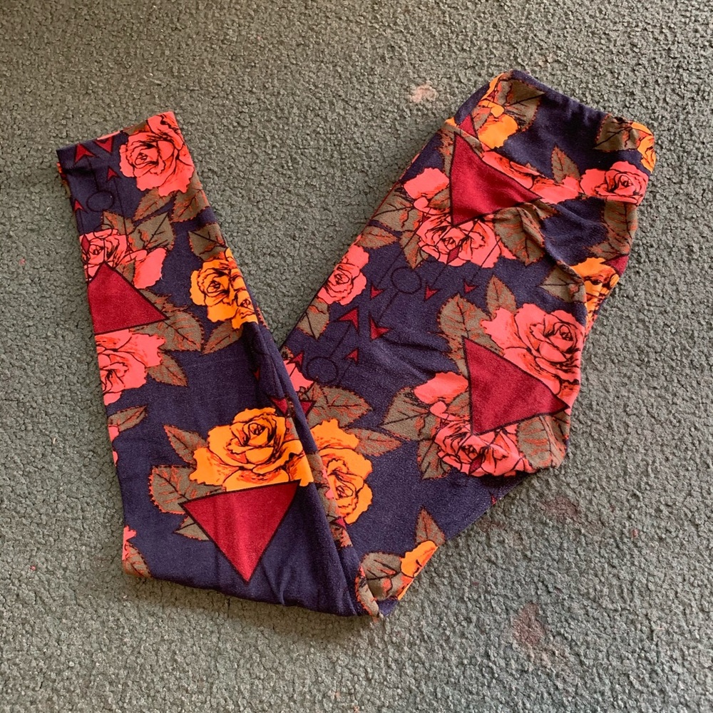 LuLaRoe roses geometric leggings